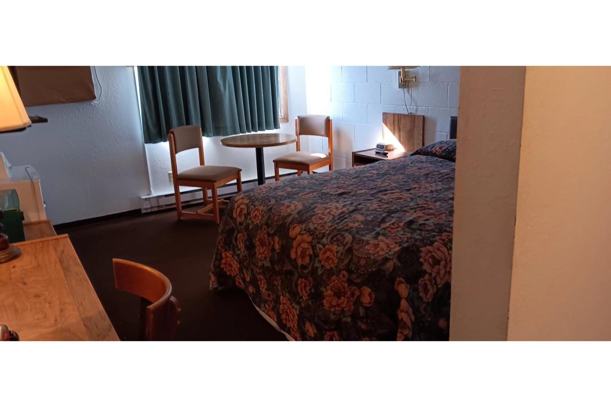 Scotwood Motel By Oyo Washburn Nd Eksteriør bilde