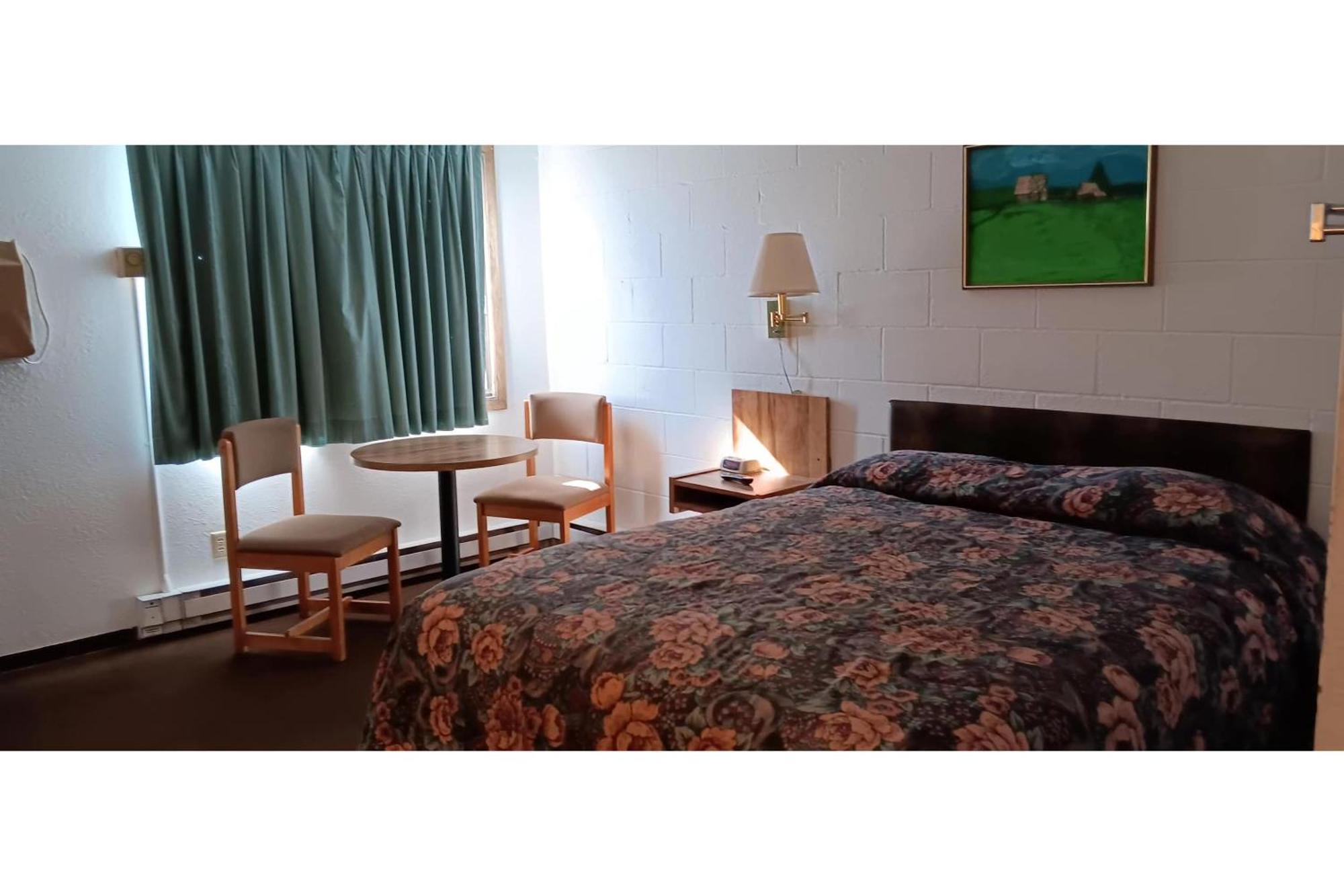 Scotwood Motel By Oyo Washburn Nd Eksteriør bilde